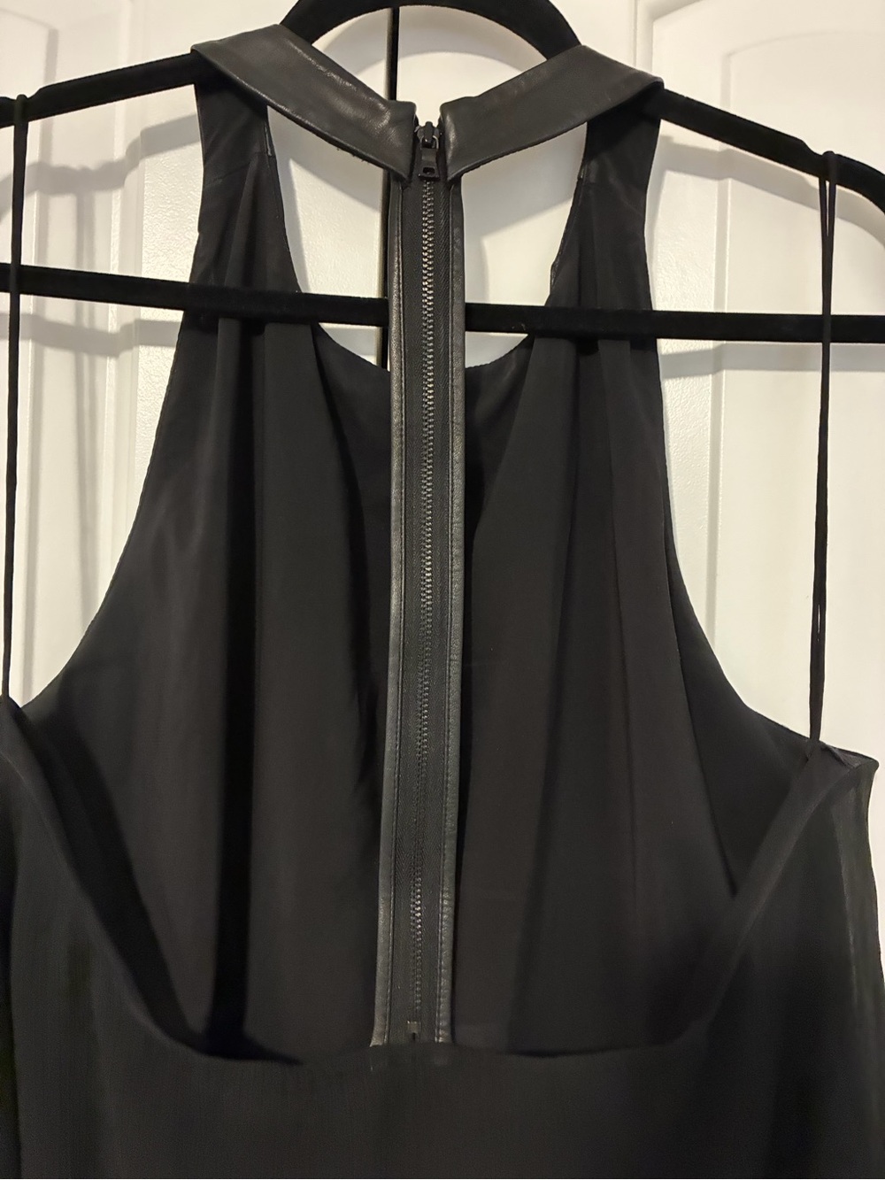 Alice + Olivia Black Sheer Back-Zip Halter Blouse/ Size Small(estimated) - Picture 4 of 8